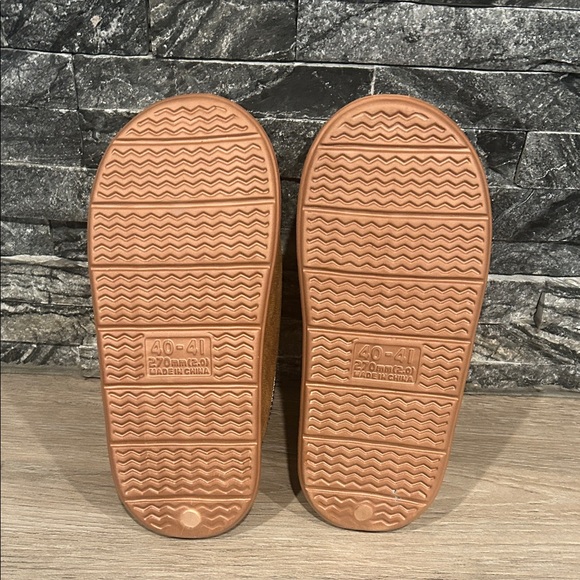NWOT Cozy Tan Slip-On Shoes with Embroidered Trim - Picture 2 of 7